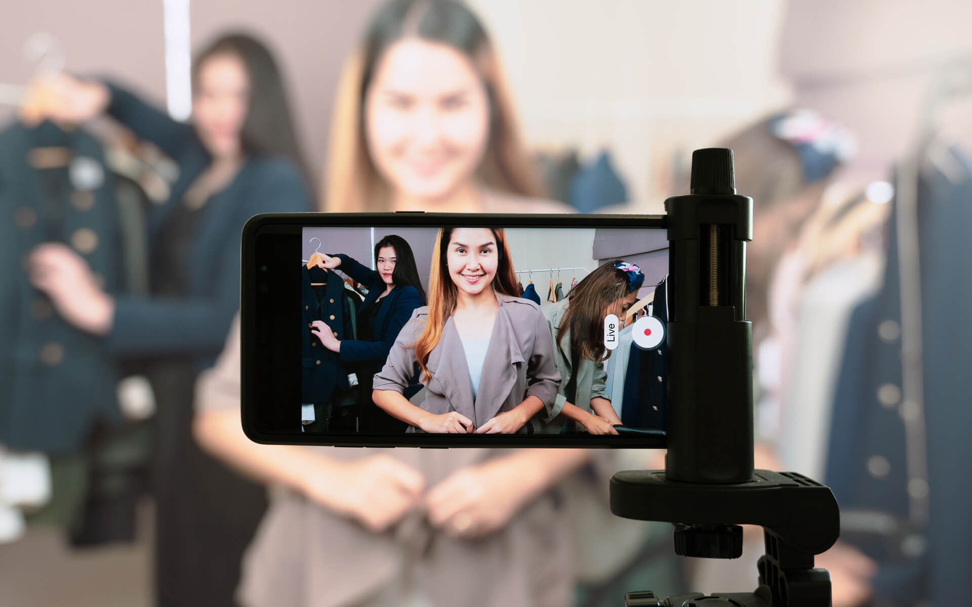 Live streaming shopping: nowy trend w e-commerce